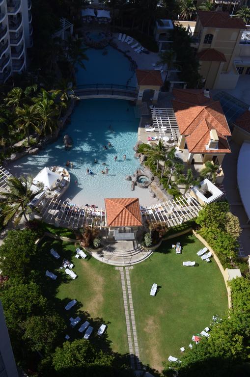 Great Escape At Chevron Renaissance Apartment Gold Coast Exterior photo