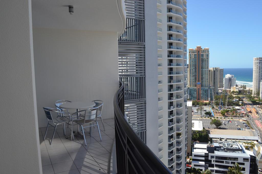 Great Escape At Chevron Renaissance Apartment Gold Coast Exterior photo